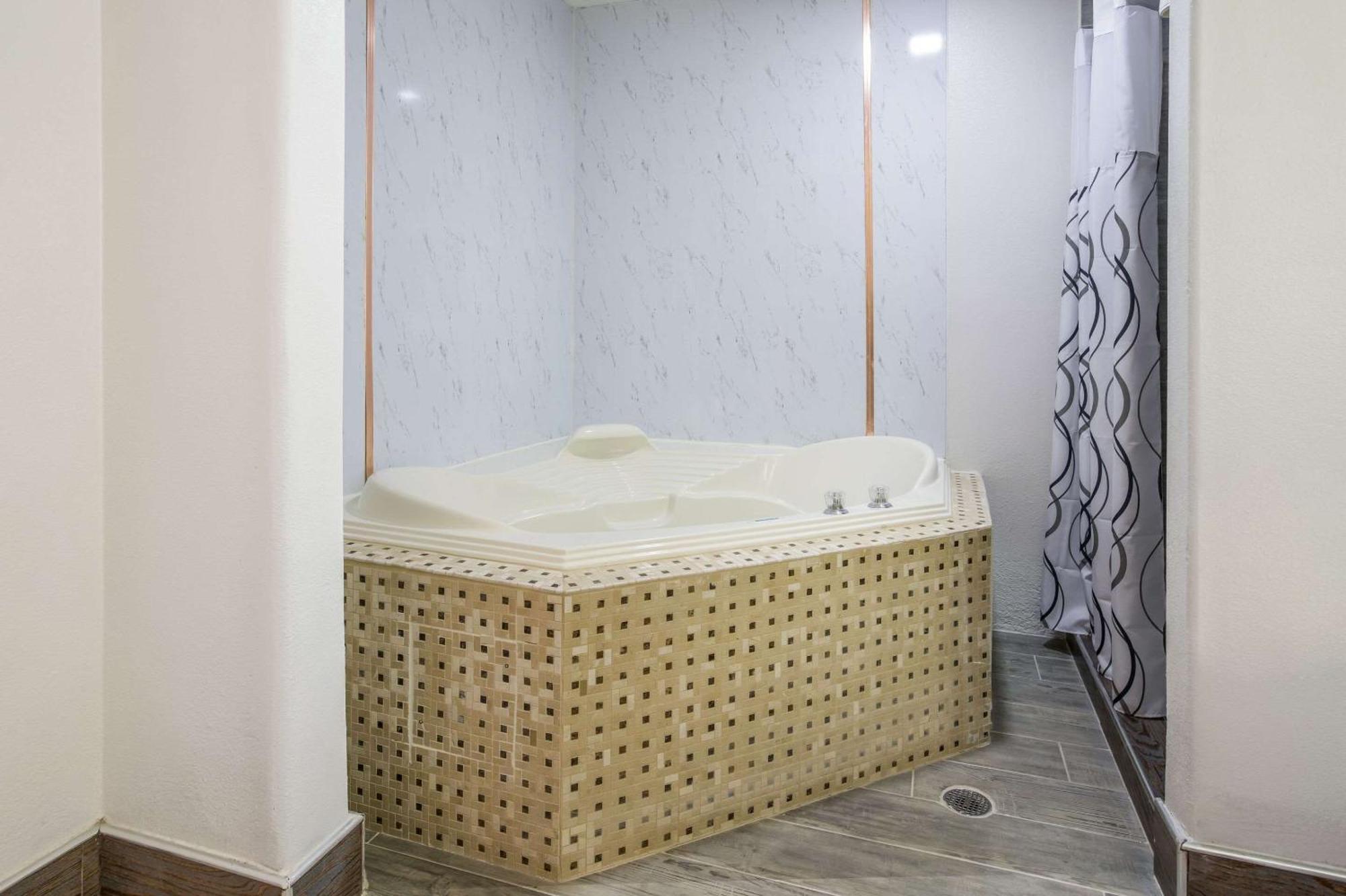 The Leo Collection Detroit, Ascend Hotel Collection 林肯公园 外观 照片