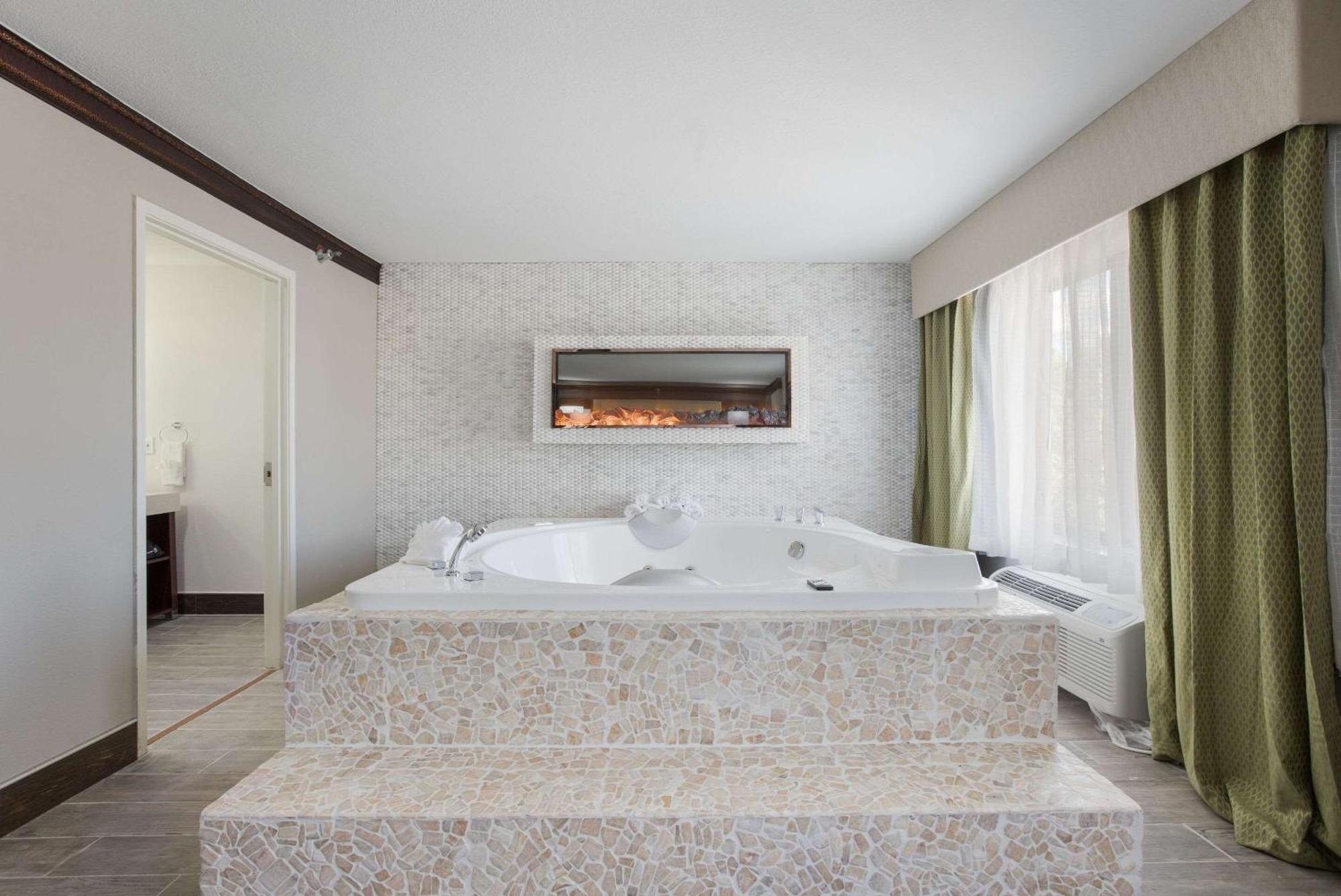 The Leo Collection Detroit, Ascend Hotel Collection 林肯公园 外观 照片